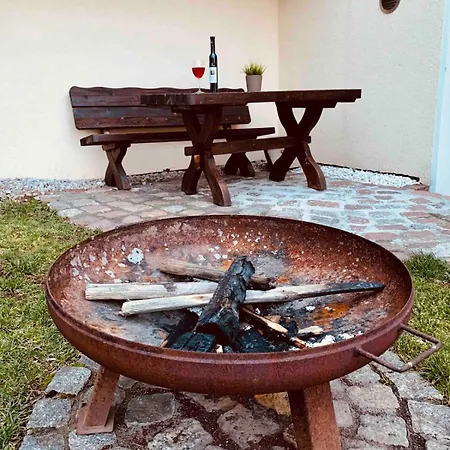 Wellness Mit Sauna Und Garten Apartmán Hohenstein-Ernstthal