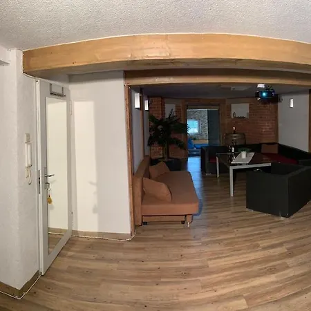 Wellness Mit Sauna Und Garten *