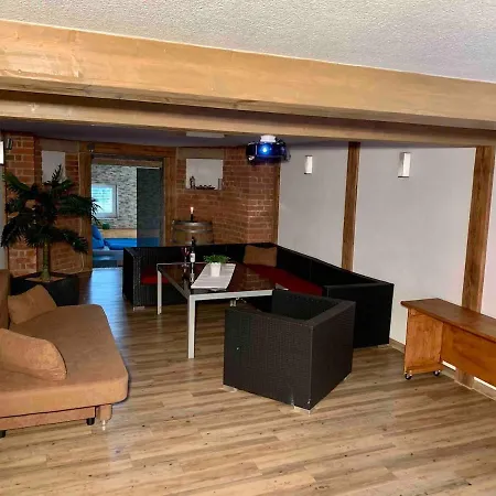 Wellness Mit Sauna Und Garten