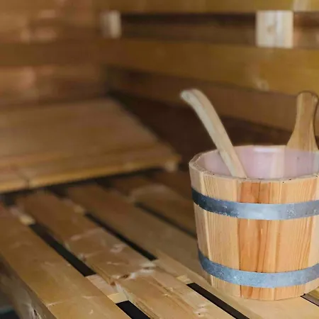 Apartment Wellness Mit Sauna Und Garten