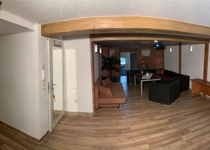 Wellness Mit Sauna Und Garten *